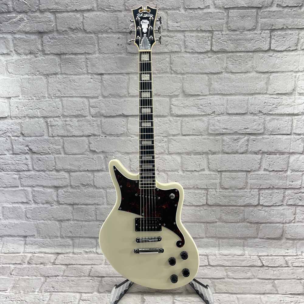 Used:  D'Angelico Guitars Bedford HS - Antique White