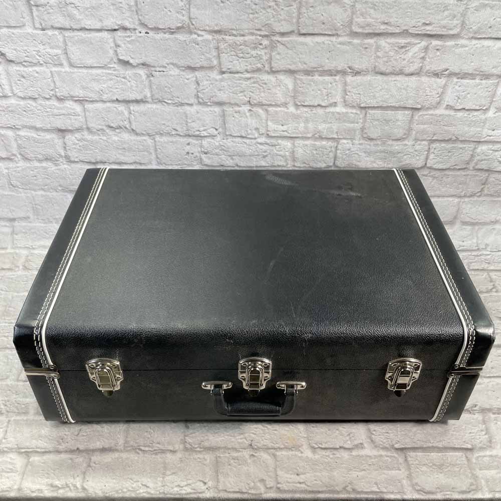 Used:  Holeyboards Pedalboards Curved Board w/ Case