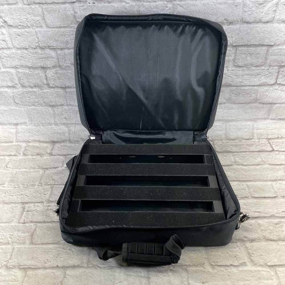 Used:  Pedaltrain Classic JR Pedalboard w/Soft Case