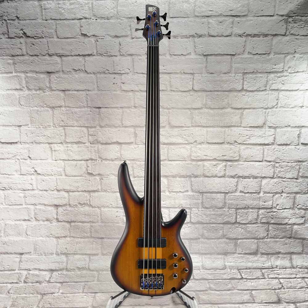 Used:  Ibanez Soundgear 5-String Fretless Bass Guitar