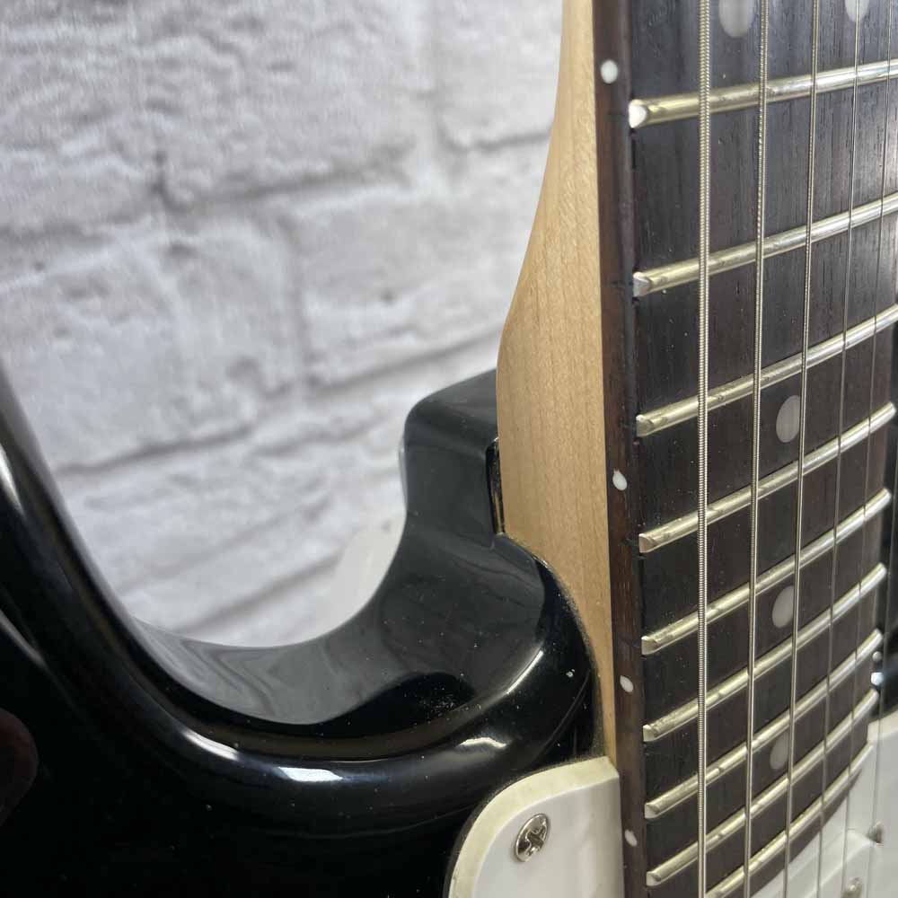 Used:  Squier Mini Stratocaster Electric Guitar - Black