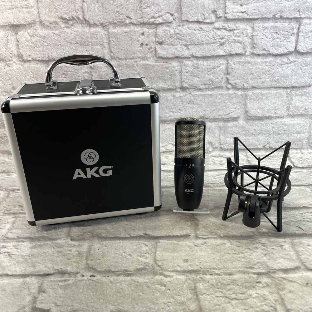 Used:  AKG P420 Perception 420 Multi Pattern Large Diaphragm Condenser Microphone w/ Box