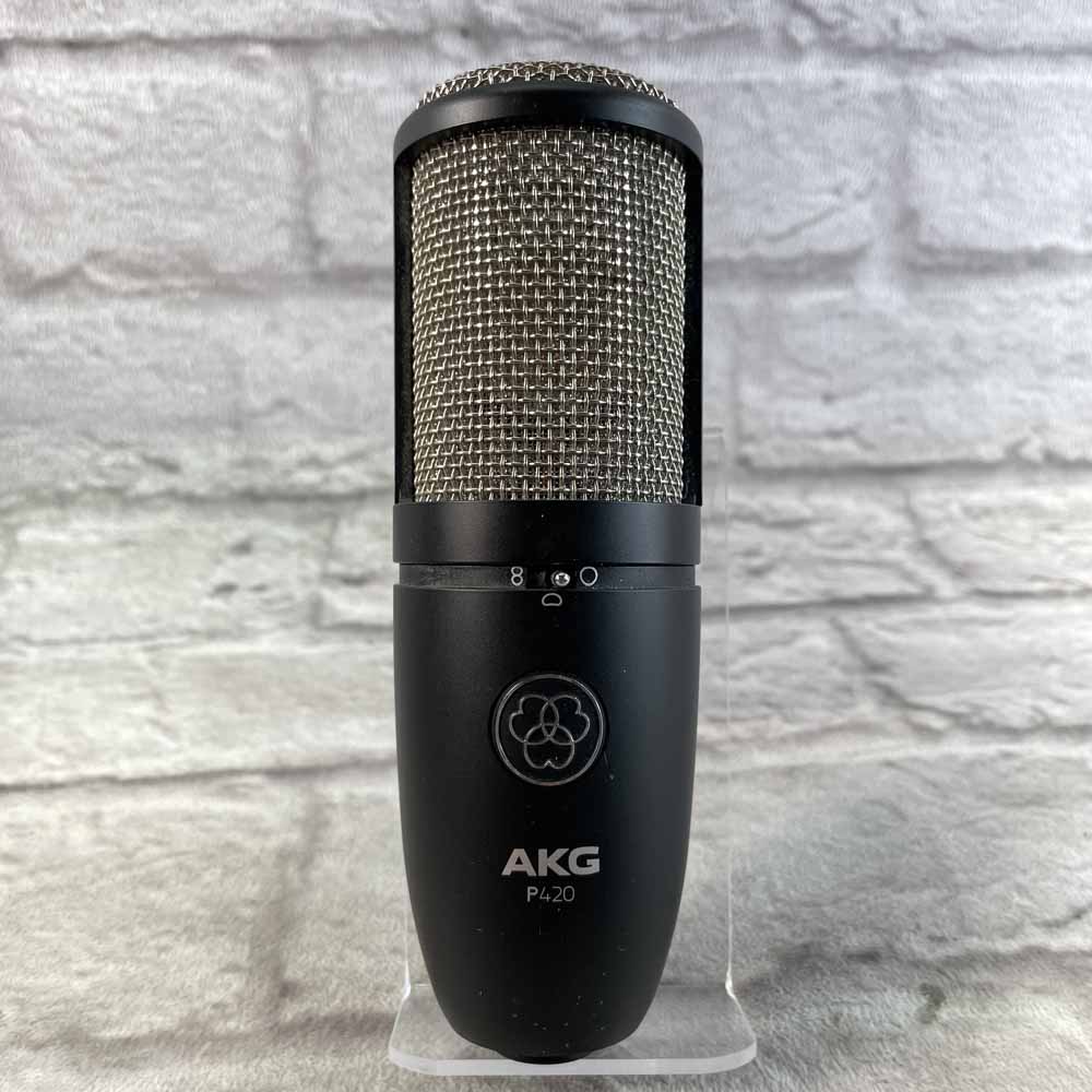 Used:  AKG P420 Perception 420 Multi Pattern Large Diaphragm Condenser Microphone w/ Box