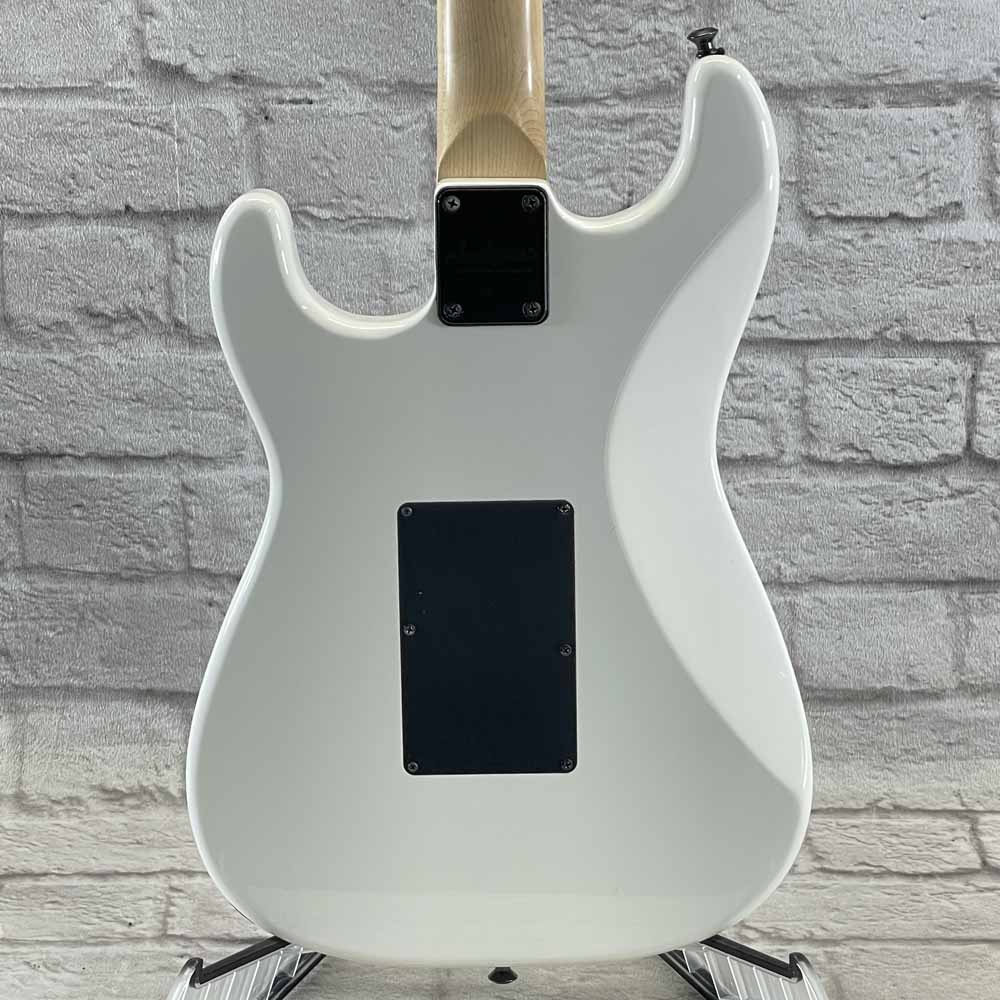 Used:  Jackson X Series Adrian Smith SDX Signature Electric Guitar - Snow White
