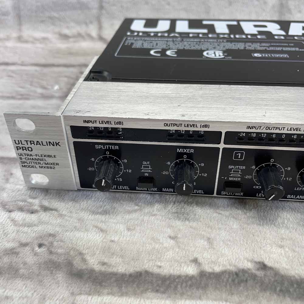 Used:  Behringer Ultralink Pro 8 Channel Splitter/Mixer MX882