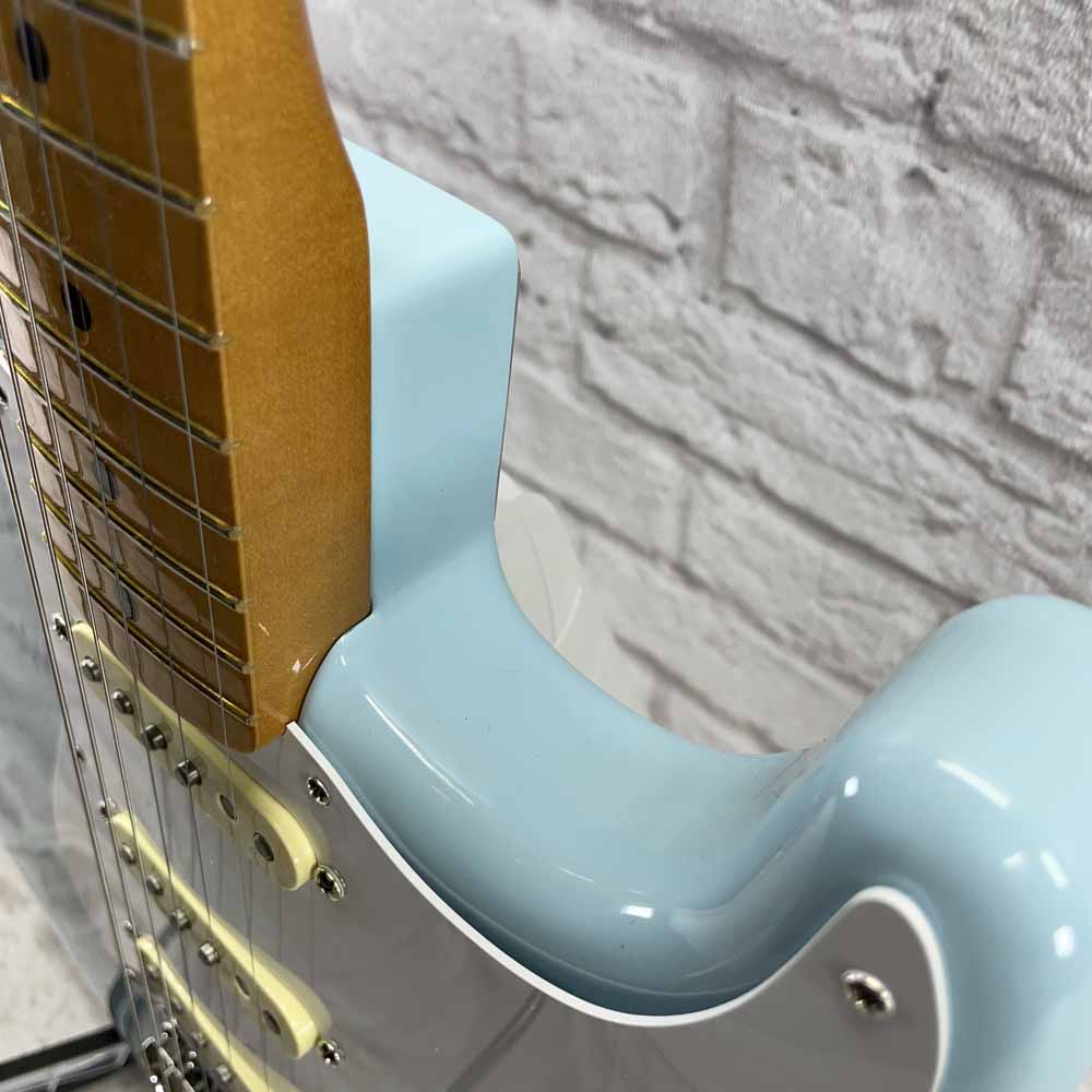 Used: Fender Vintera '50s Stratocaster