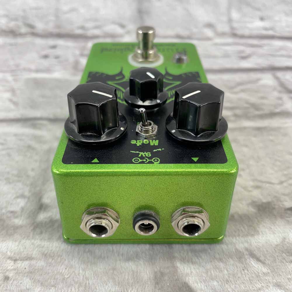 Used:  EarthQuaker Devices Hummingbird Repeat Percussions Tremolo V2 Pedal