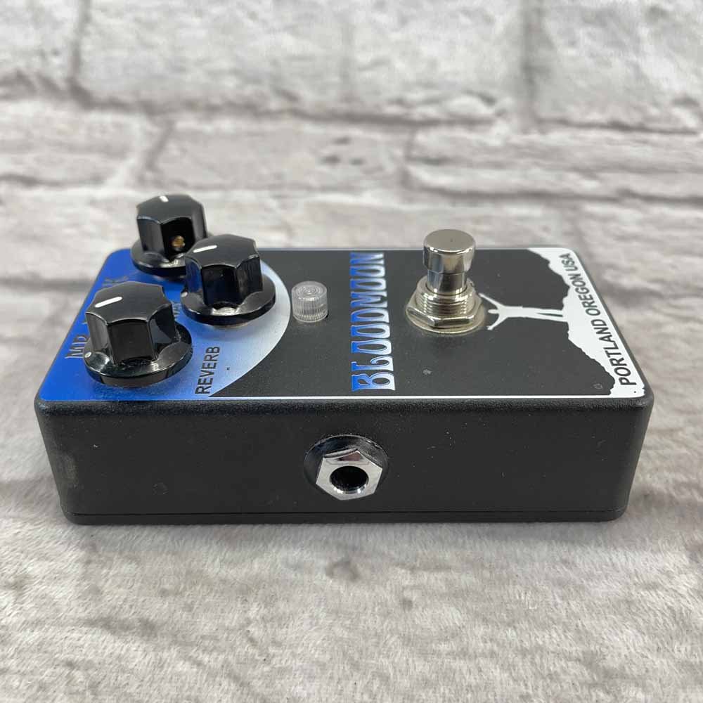 Used:  Mr. Black Bloodmoon Reverb Pedal - Blue