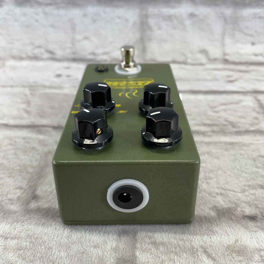 Used:  JHS Pedals Muffuletta Distortion/Fuzz Pedal