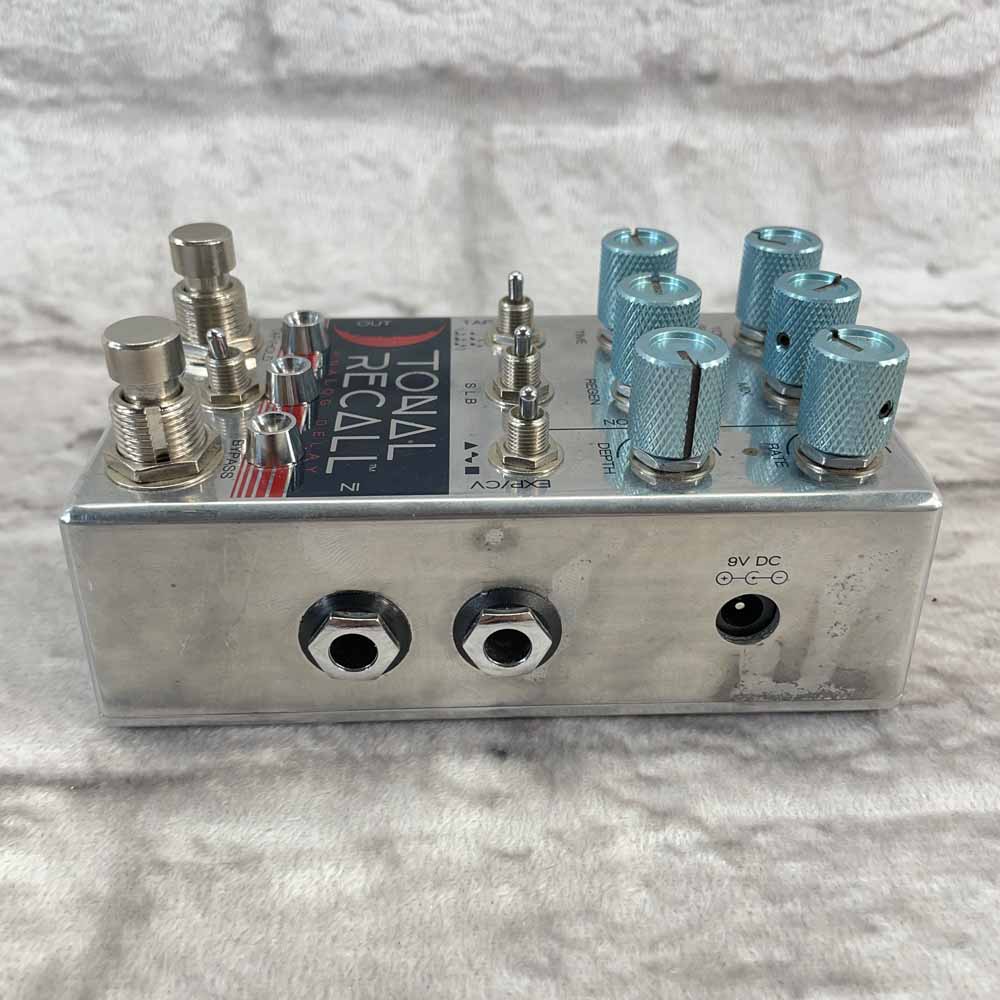 Used:  Chase Bliss Audio Tonal Recall Analog Delay 2016 - 2017 - Graphic with Blue Knobs