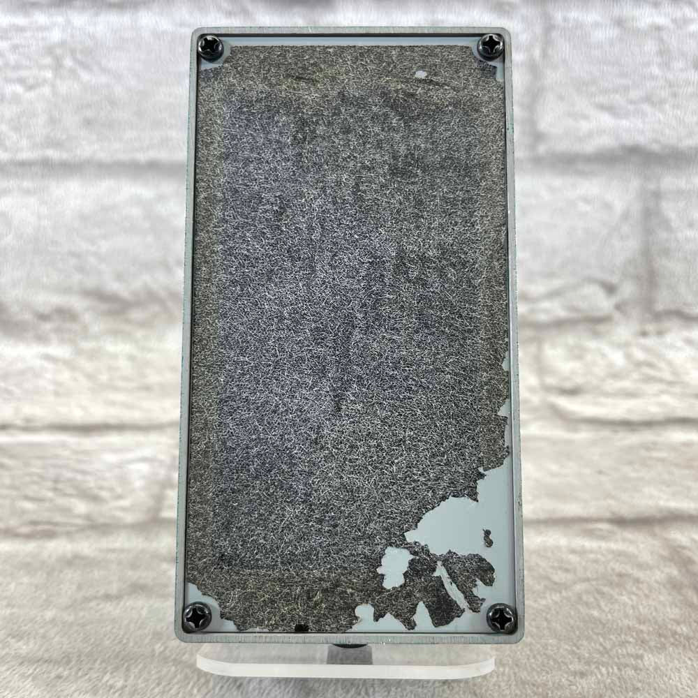 Used:  Boss TR-2 Tremolo Pedal