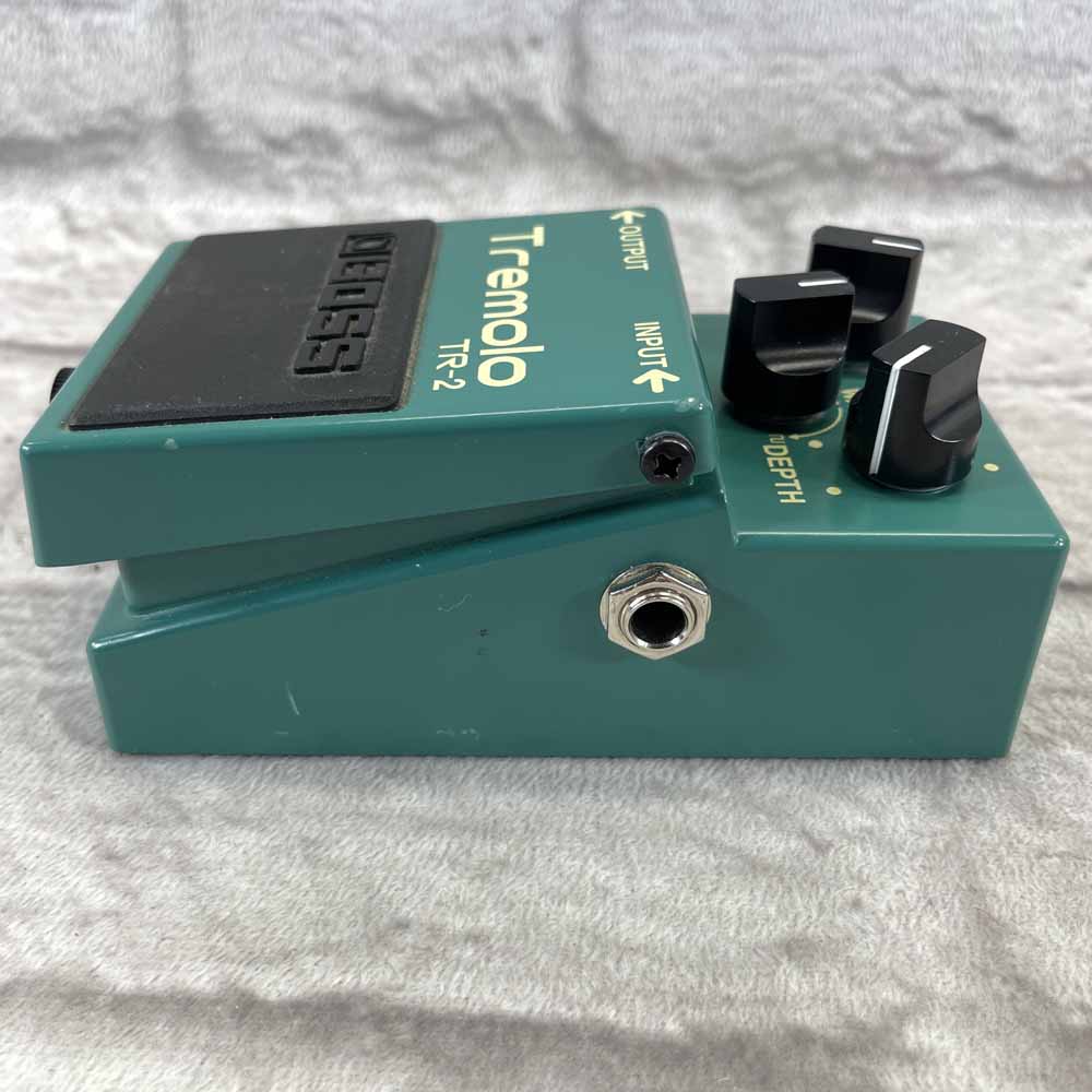 Used:  Boss TR-2 Tremolo Pedal