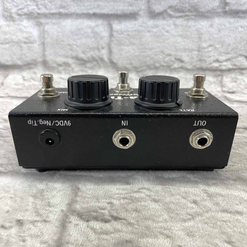 Used:  Fulltone Supa-Trem Tremolo Pedal