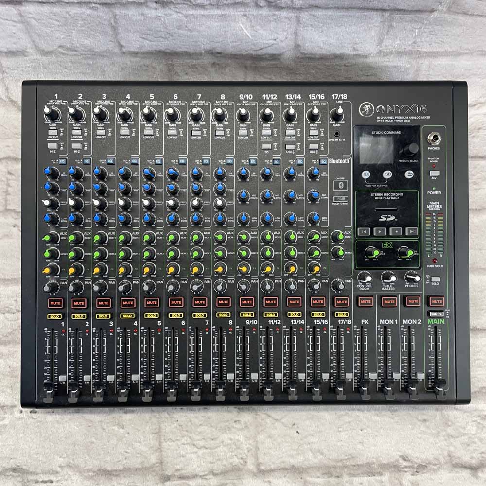 Used:  Mackie Onyx16 16-Channel Analog Mixer with Multitrack USB