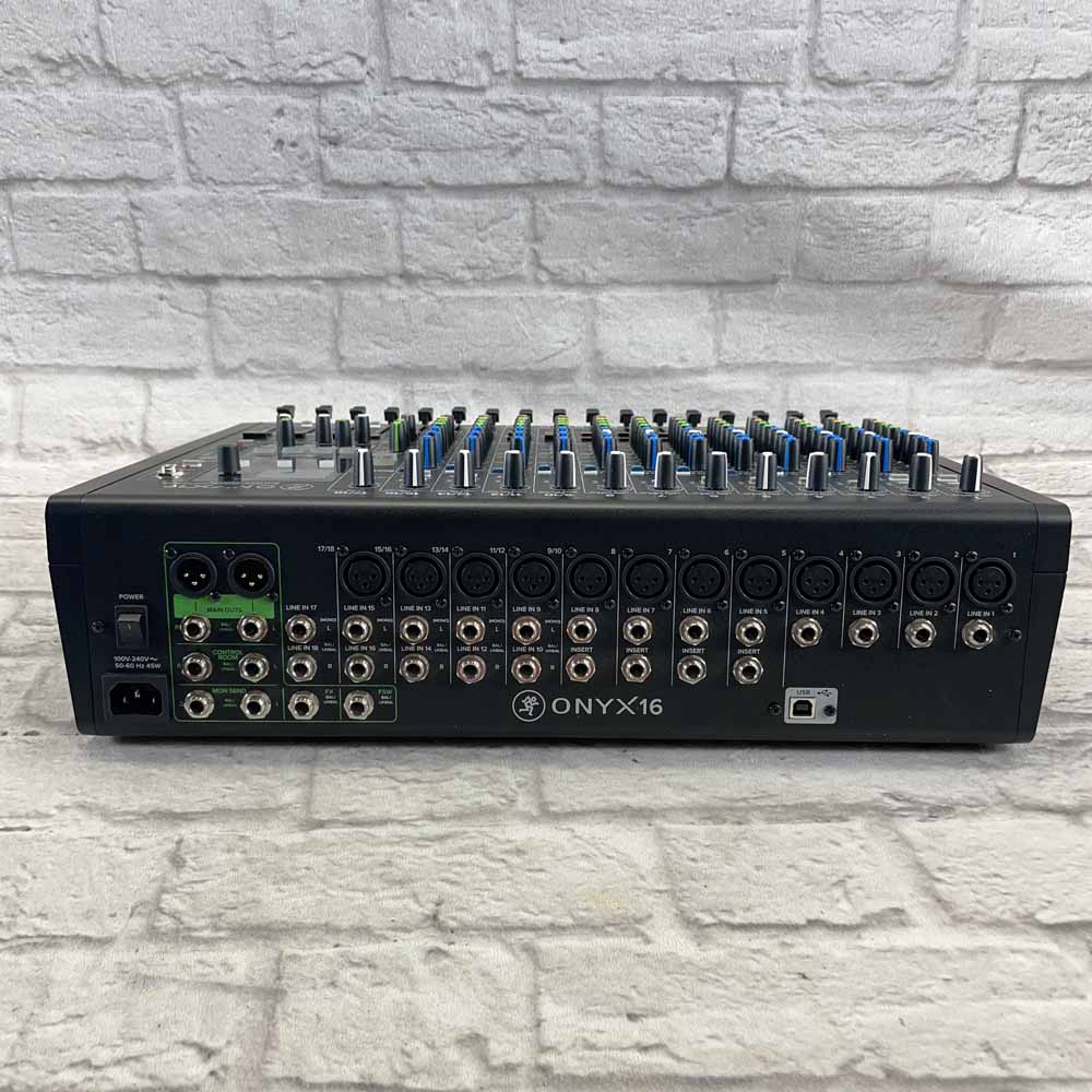 Used:  Mackie Onyx16 16-Channel Analog Mixer with Multitrack USB