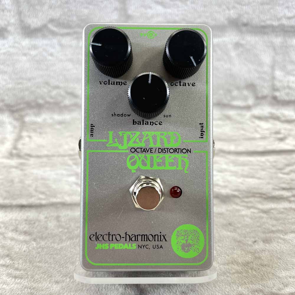 Used:  Electro-Harmonix & JHS Pedals Lizard Queen Octave Fuzz Distortion Pedal