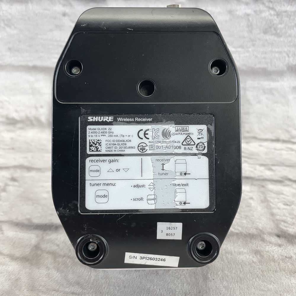 Used:  Shure GLXD6 Z2 Single Channel Digital Wireless Guitar Pedal Receiver