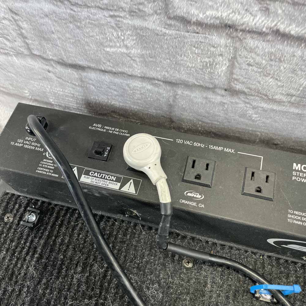 Used:  SKB SP-45 Powered Pedalboard