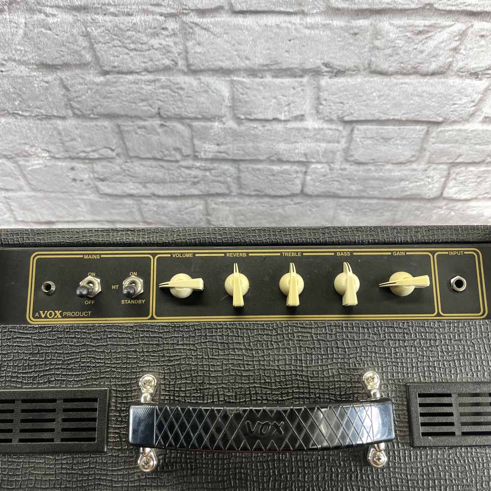 Used:  VOX AC30S1 OneTwelve 1x12" Combo Amp