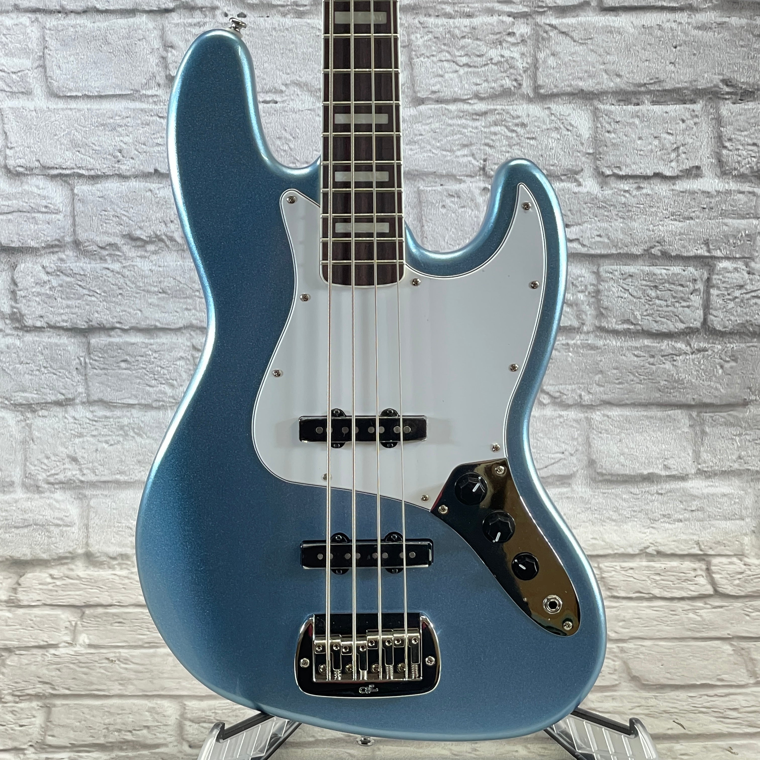 G&L Guitars Tribute Series JB Bass Guitar, Lake Placid Blue (B Stock)