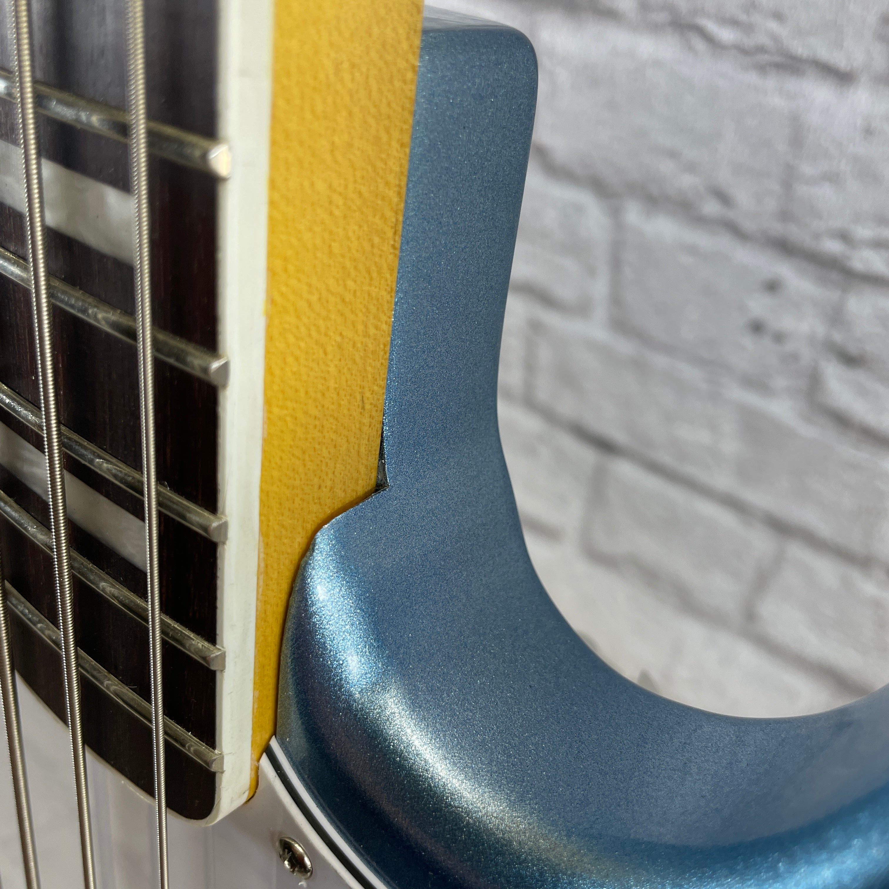 G&L Guitars Tribute Series JB Bass Guitar, Lake Placid Blue (B Stock)