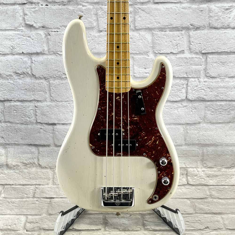 Used:  Fender Custom Shop Postmodern Precision Bass Journeyman Relic Aged - White Blonde