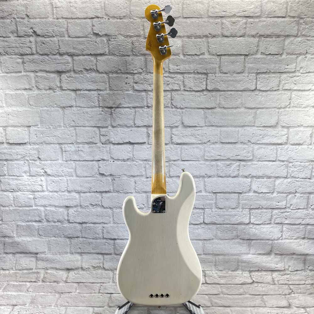 Used:  Fender Custom Shop Postmodern Precision Bass Journeyman Relic Aged - White Blonde