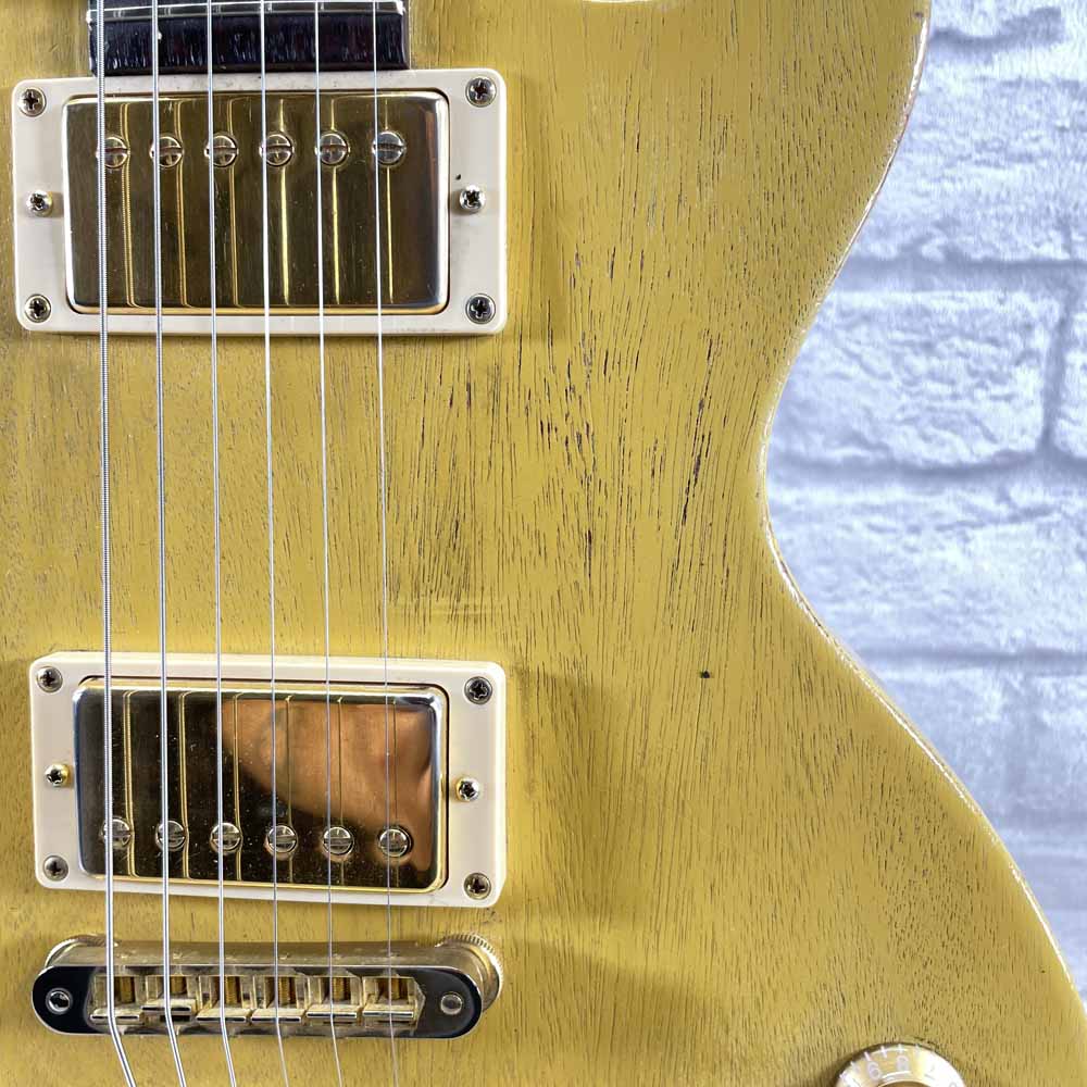 Used:  Gibson Les Paul Special Electric Guitar