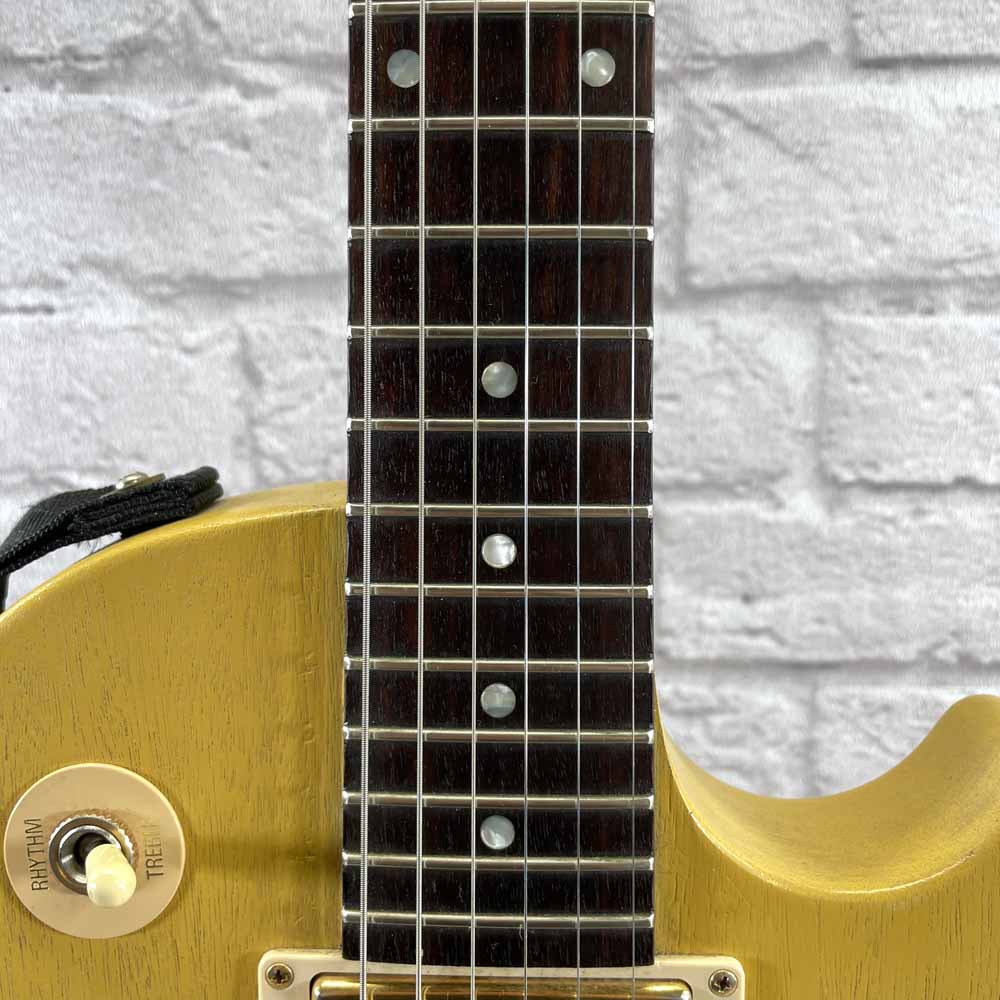 Used:  Gibson Les Paul Special Electric Guitar