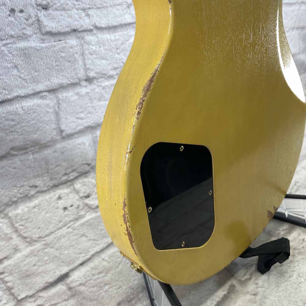 Used:  Gibson Les Paul Special Electric Guitar