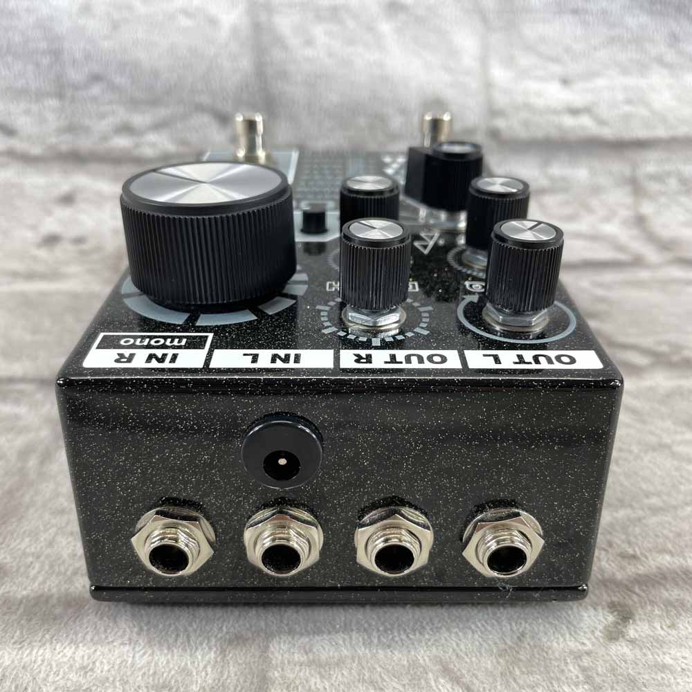 Used:  Death By Audio - Rooms Digital Reverb Pedal