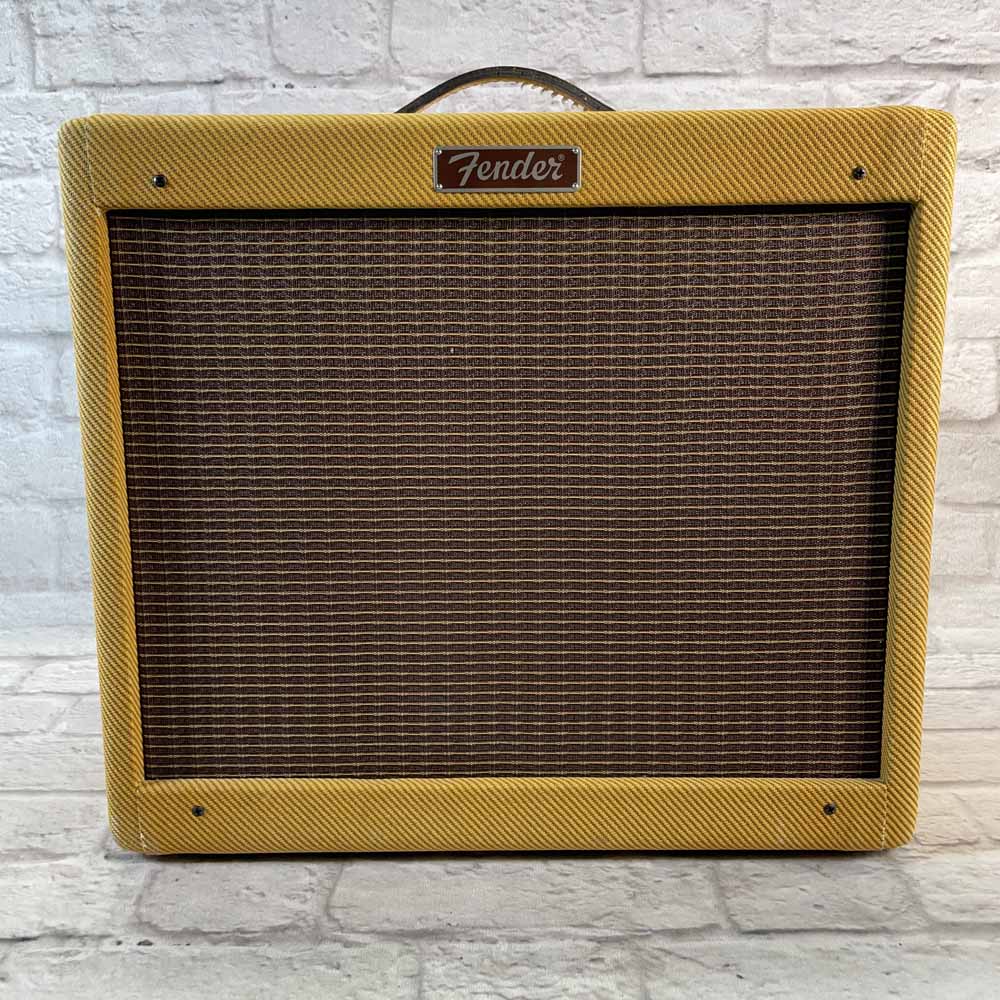 Used:  Fender Blues Junior Lacquered Tweed 15w