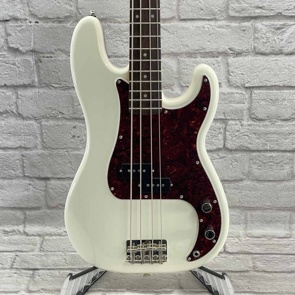 Used:  2021 Squier Classic Vibe 60's Precision Bass Olympic White
