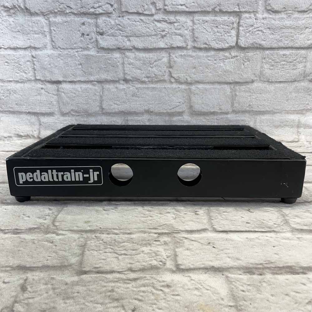 Used:  Pedaltrain JR Pedalboard w/Soft Case