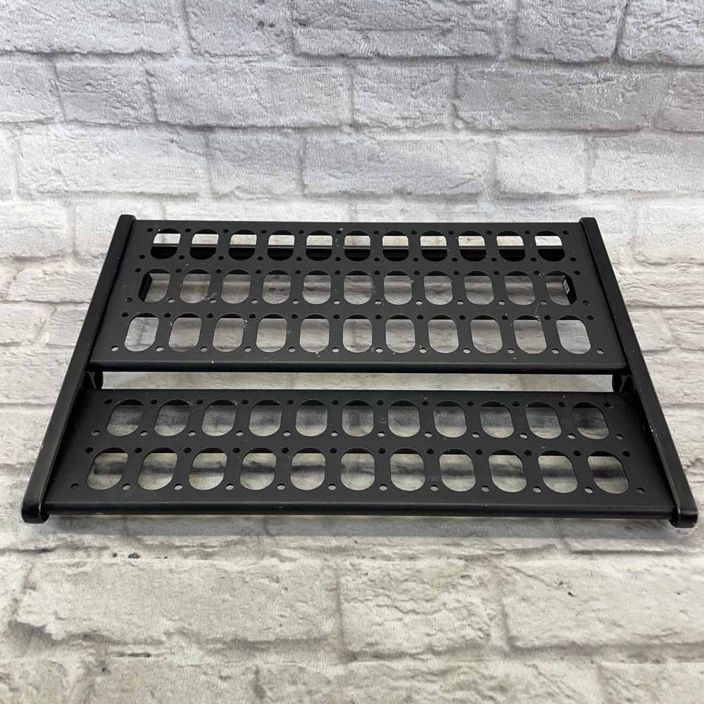 Used:  Livewire PB400 Pedalboard