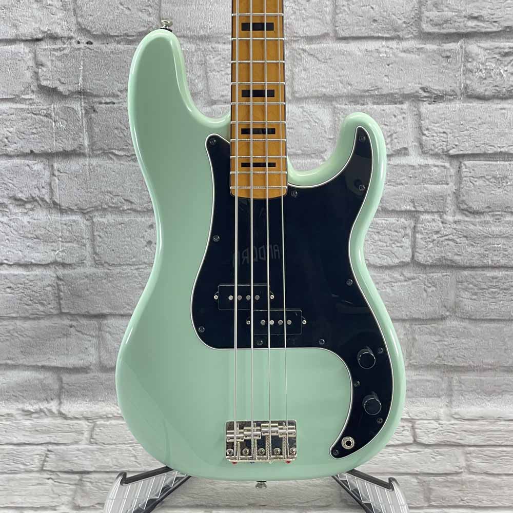 Used:  Squier Classic Vibe '70s Precision Bass - Surf Green