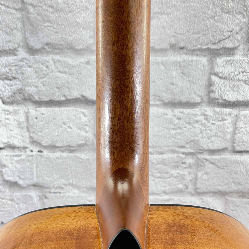 Used:  Yamaha FS800 Acoustic Guitar