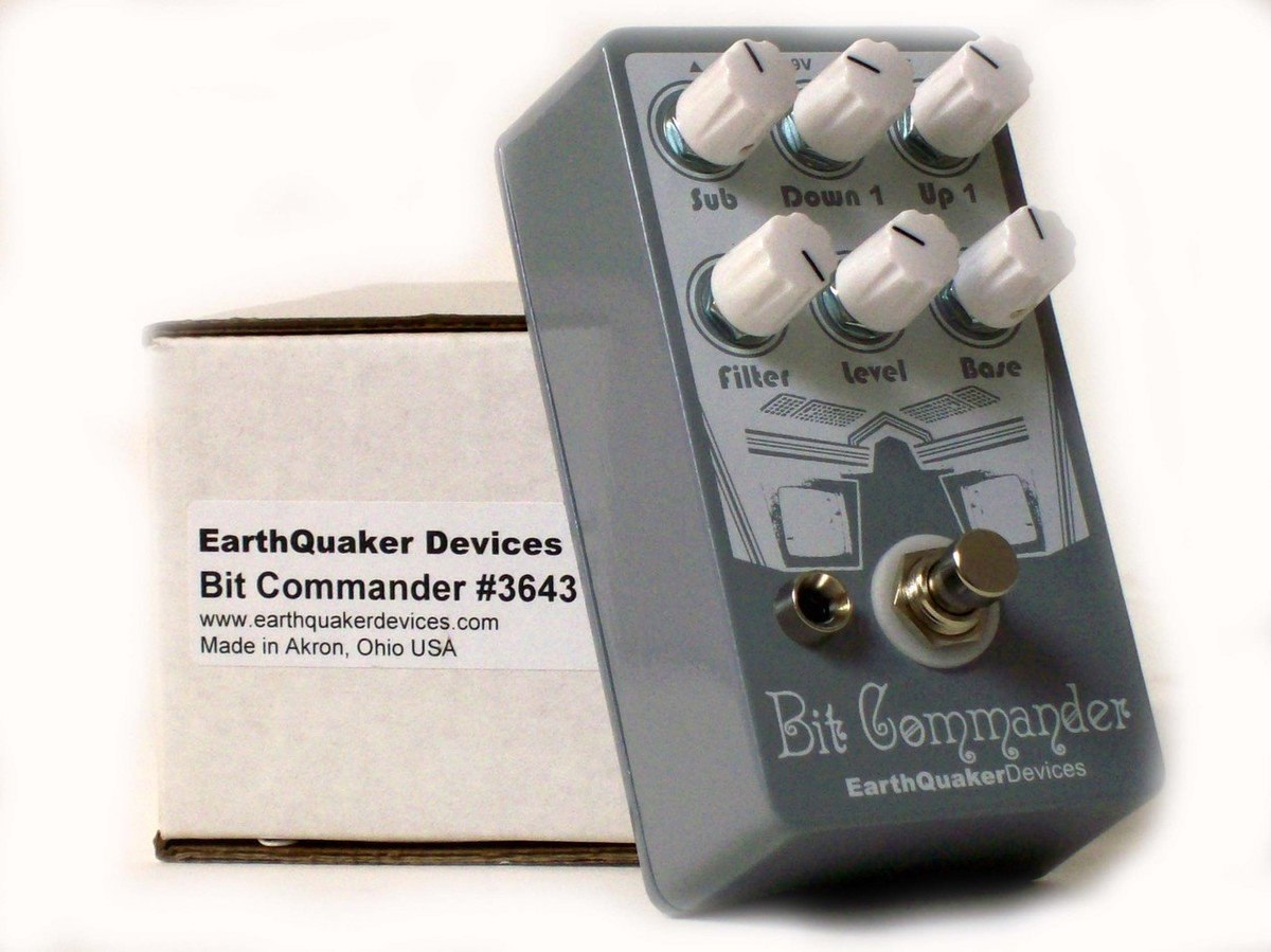 bit commander pedal EarthQuaker Devices Bit Commander Analog Octave Synth V2