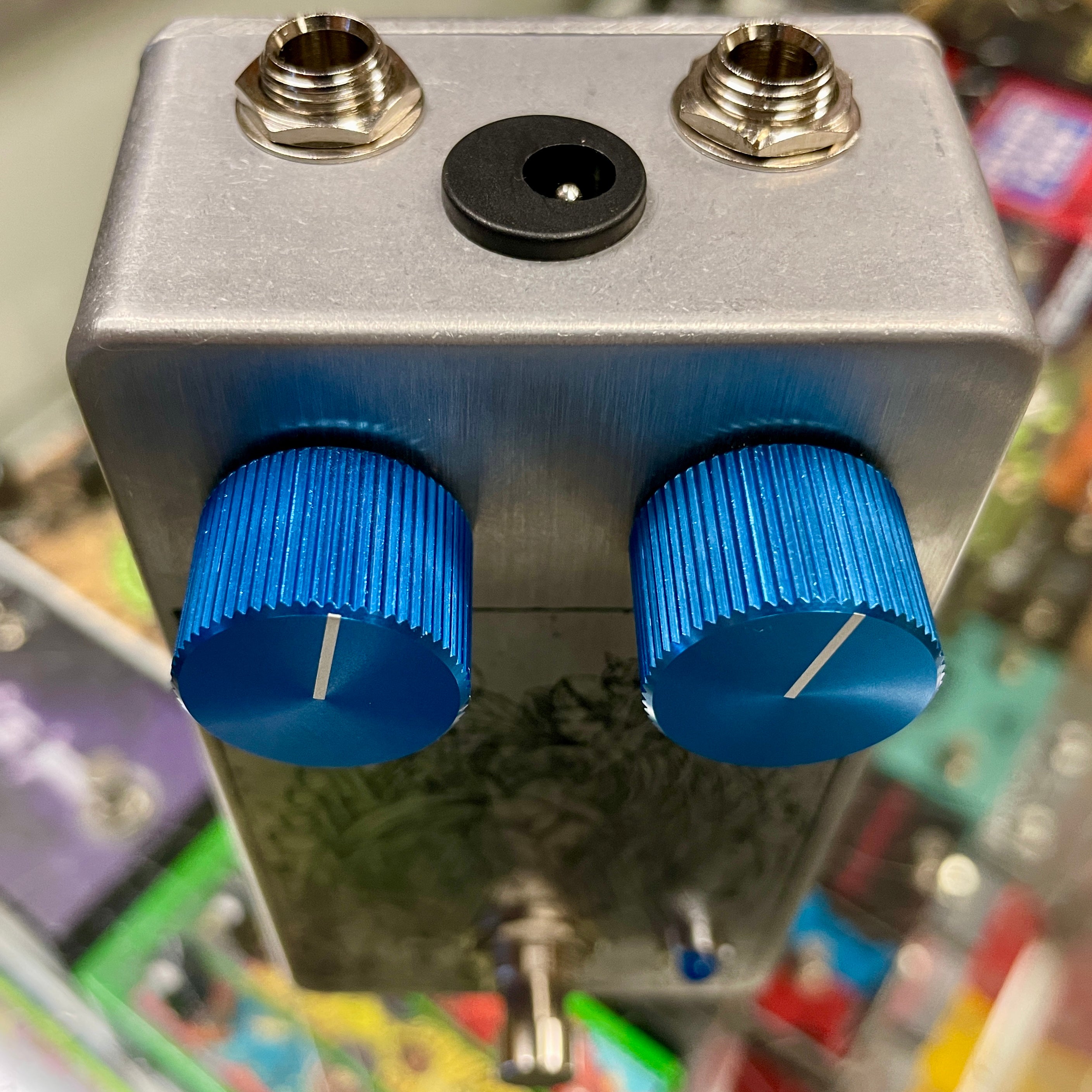 Petey's Pedals - "Lady Death" 2-Knob Rangemaster Clone (Blue Knobs)