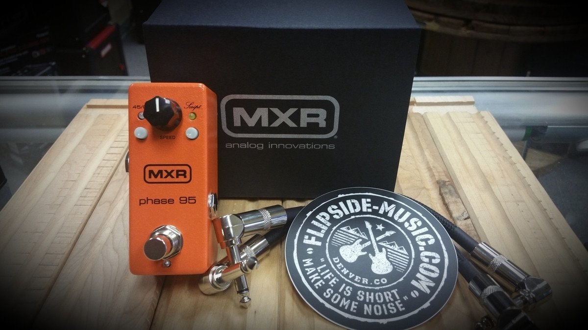mxr mini pedals MXR Phase 95 Mini Phaser Guitar Effects Pedal – Flipside Music